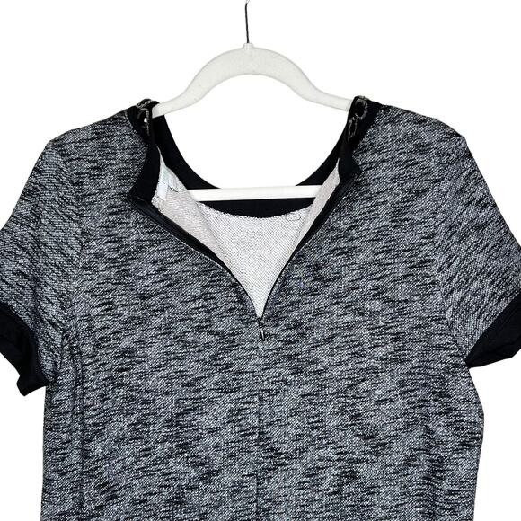 Piperlime Short Sleeved Top Jeweled Collar Size Medium - Picture 7 of 8